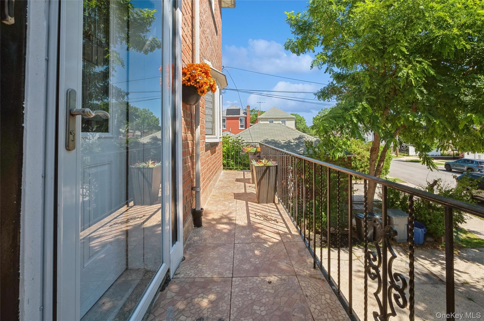1321 Gillespie Avenue thumbnail 2