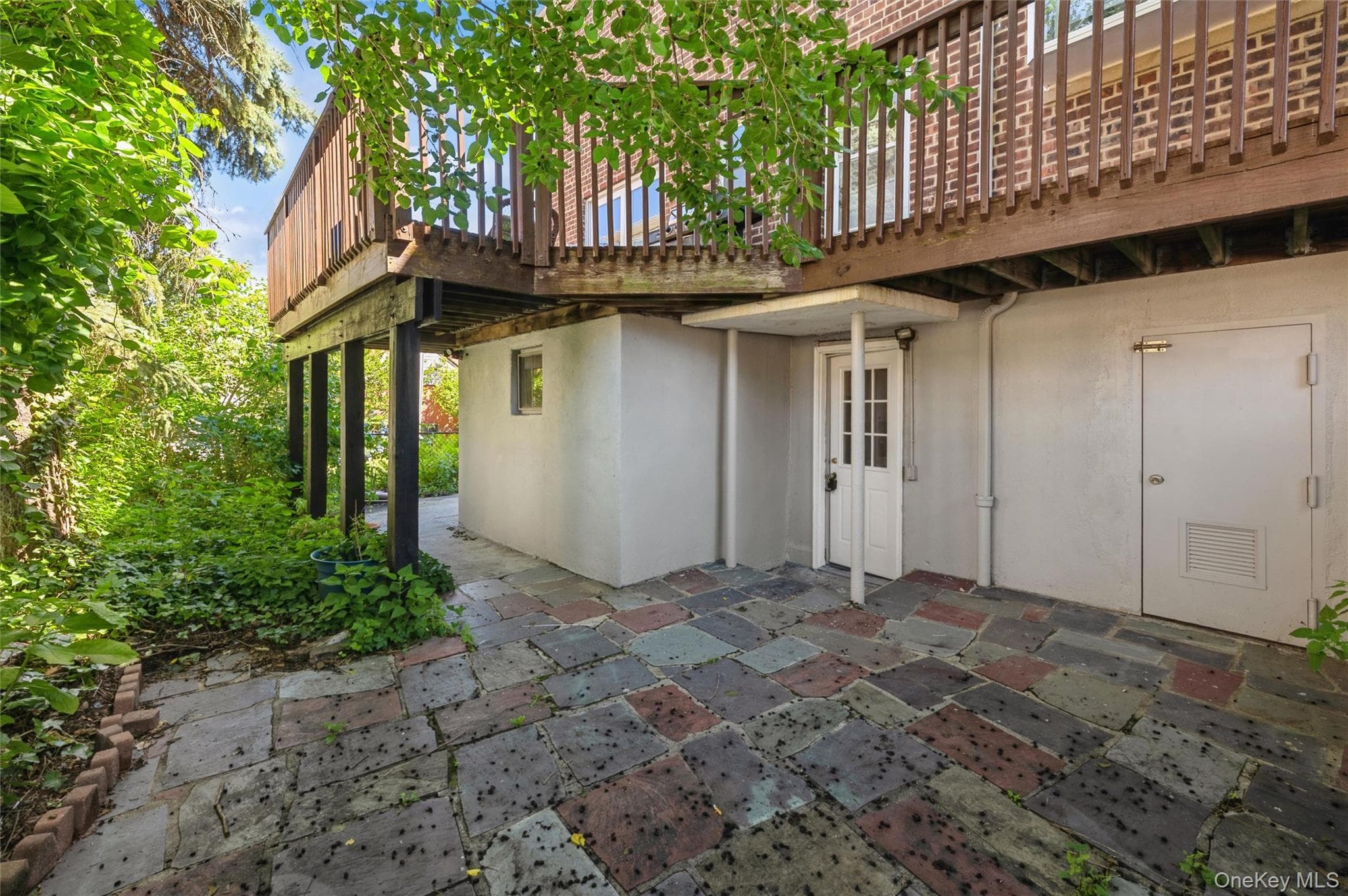 1321 Gillespie Avenue thumbnail 13