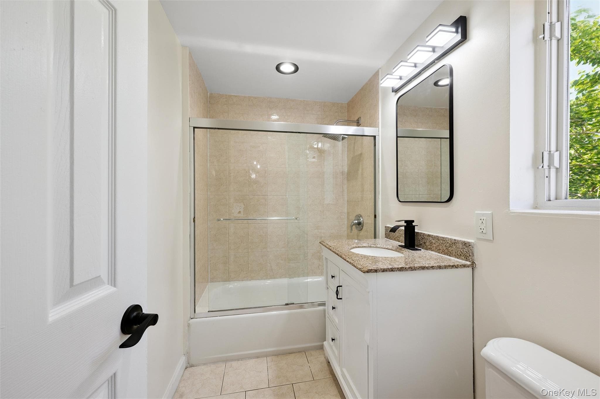 1321 Gillespie Avenue thumbnail 28