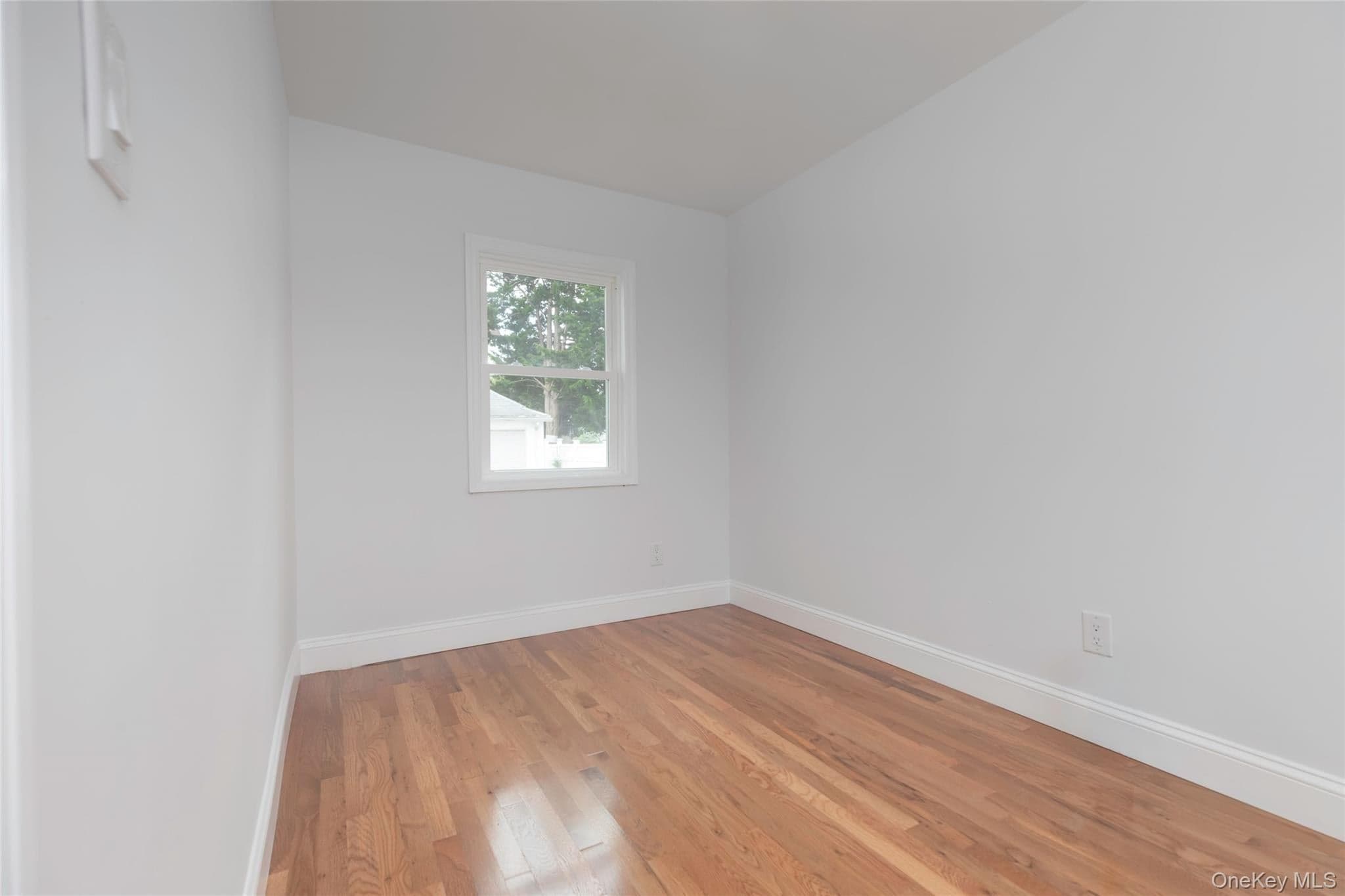 76 Wickes Avenue thumbnail 7