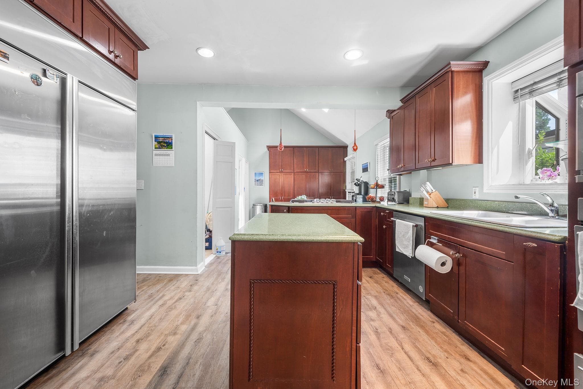 3 Demott Avenue thumbnail 13