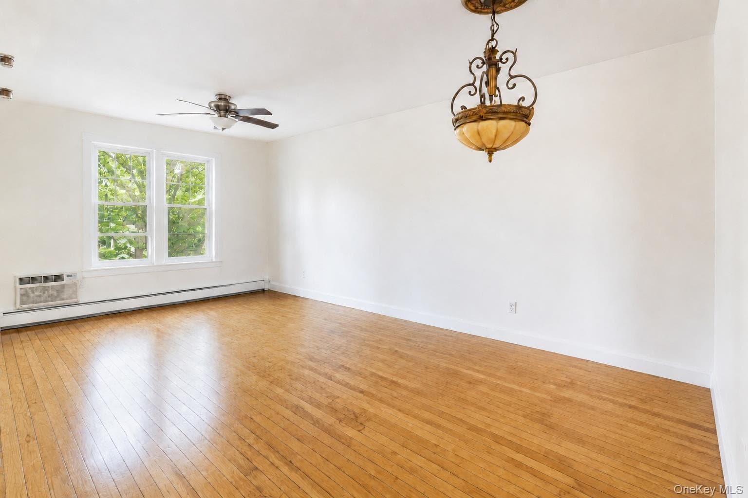 66-92 Selfridge St Unit: 3J, Forest Hills