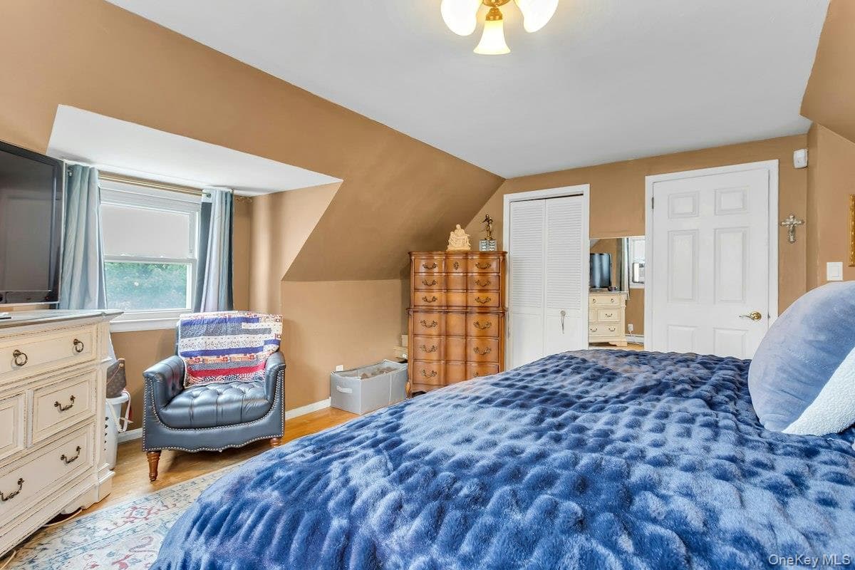 8 N Summit Drive thumbnail 21