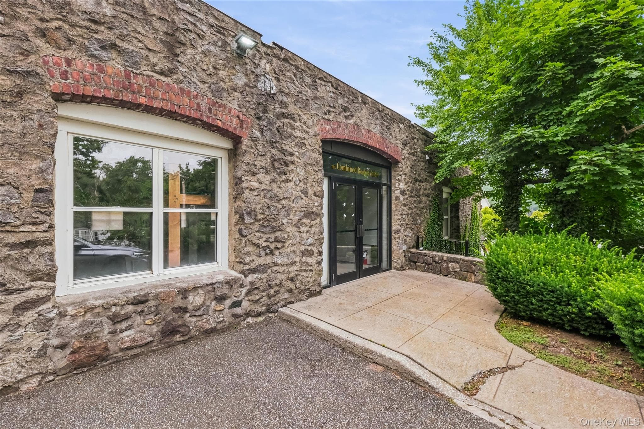 179 Lindsey Avenue thumbnail 30