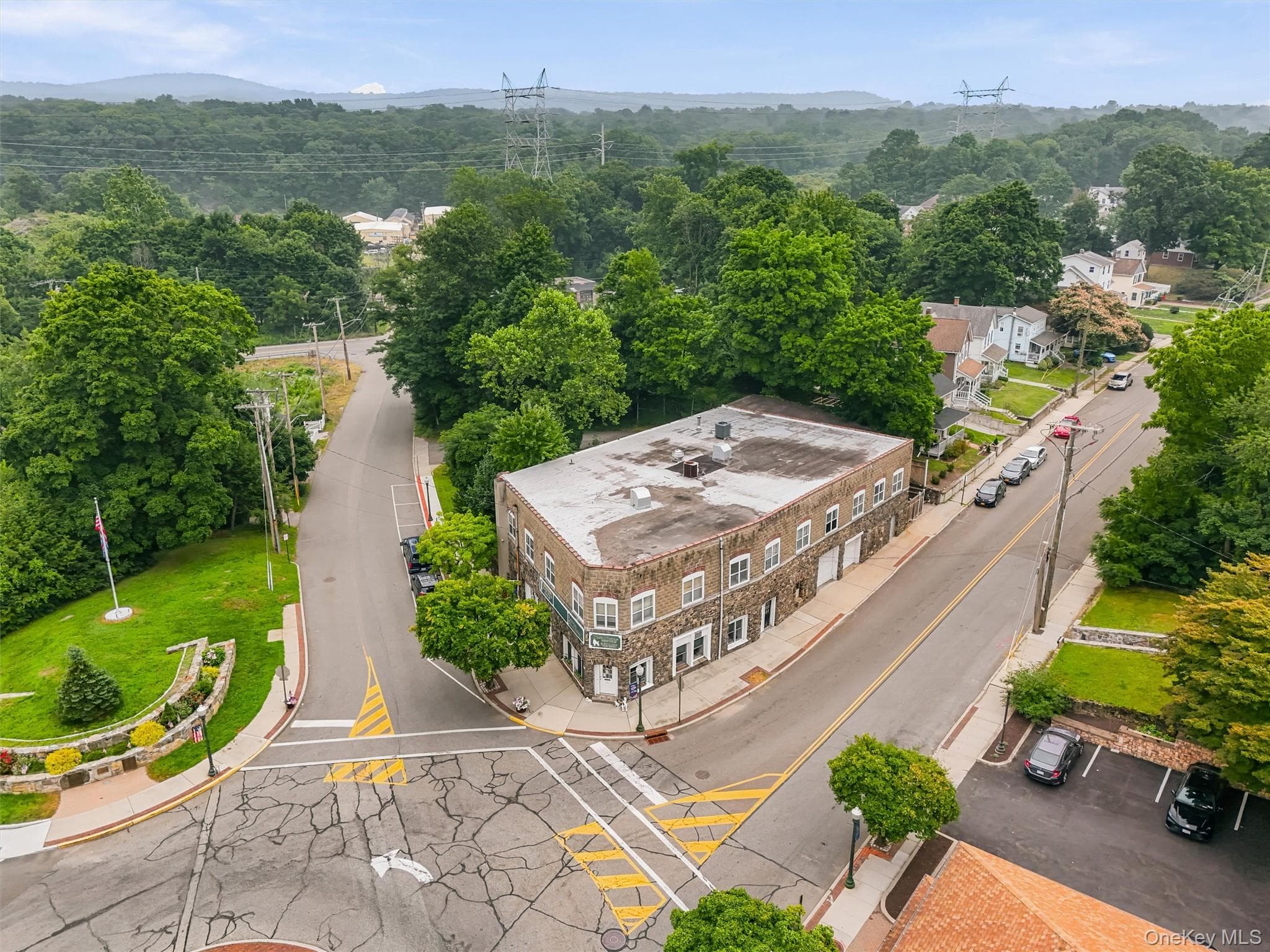179 Lindsey Avenue thumbnail 4