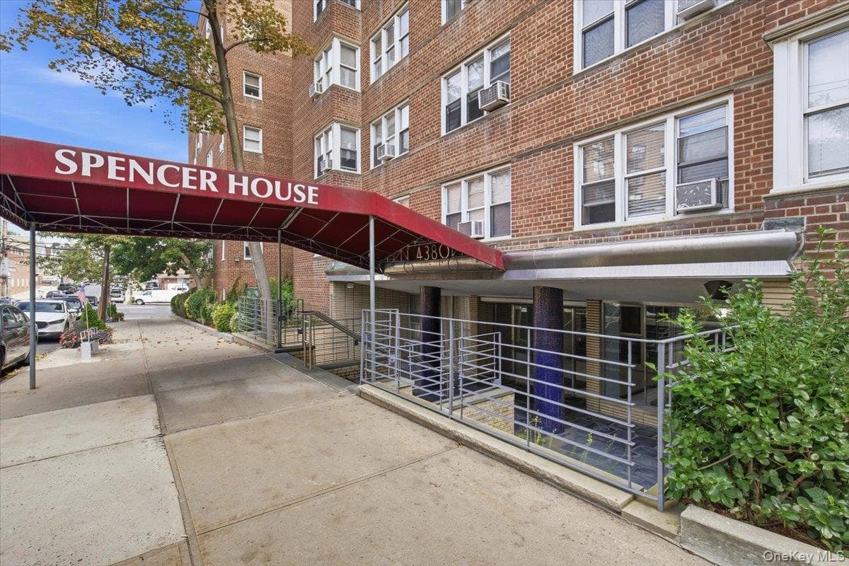 4380 Vireo Avenue Unit: 4T, Bronx