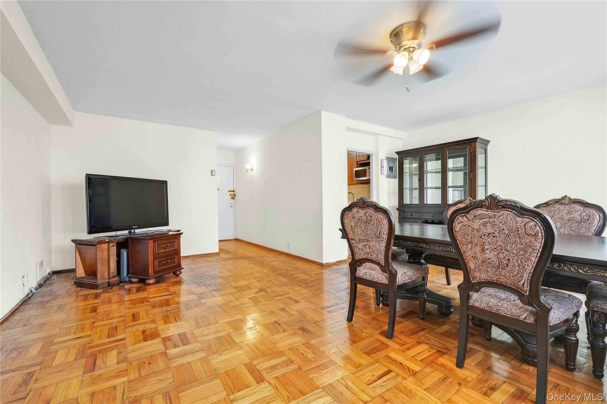 6 Fordham Hill Oval Unit: 11G thumbnail 6