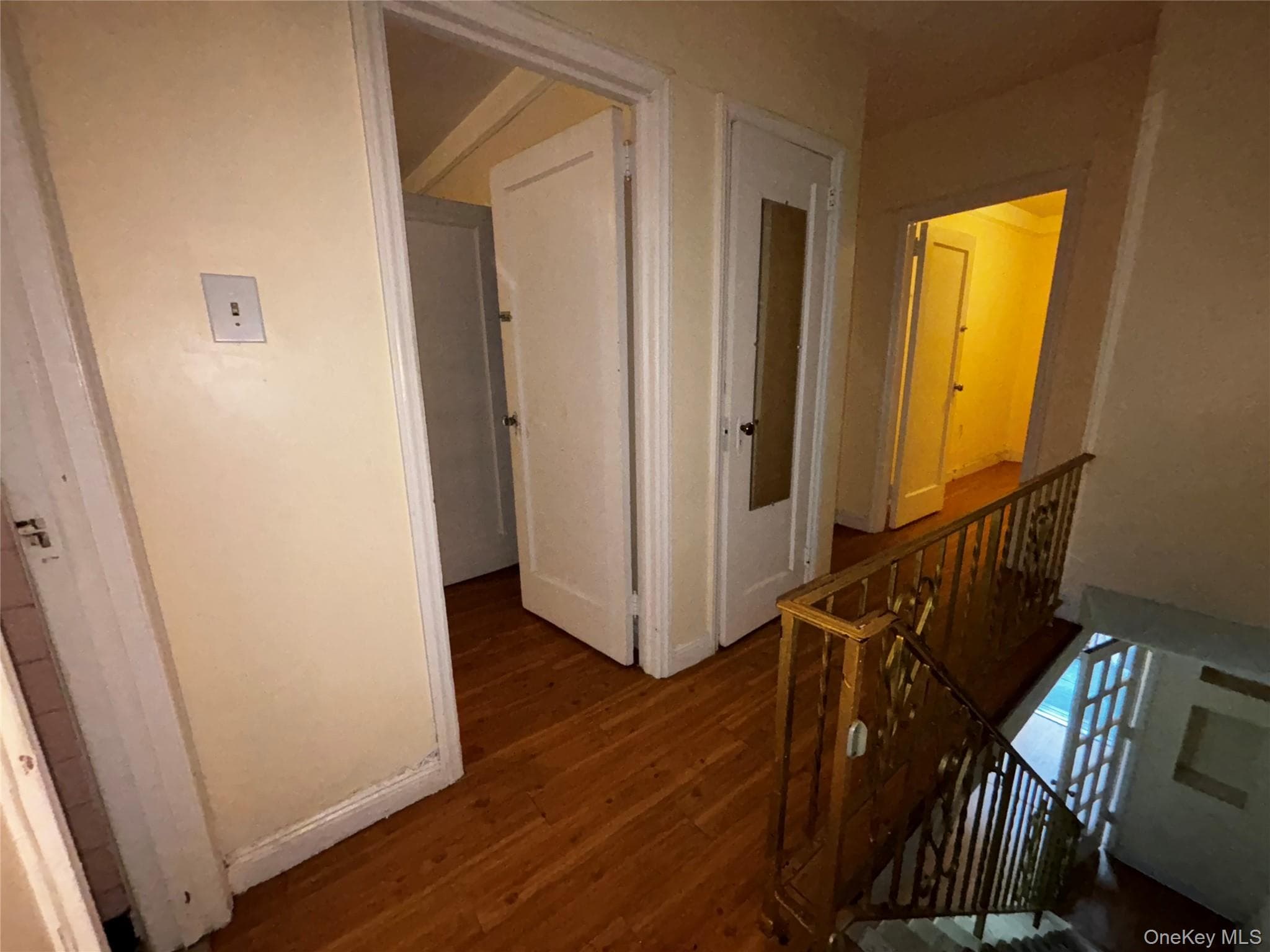 118 Van Cortlandt Avenue thumbnail 6