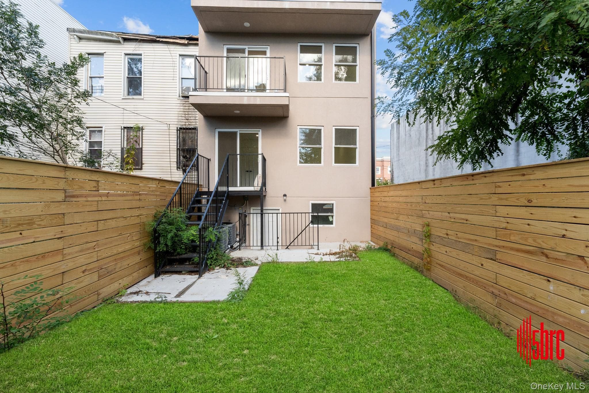 1116 Blake Avenue thumbnail 35