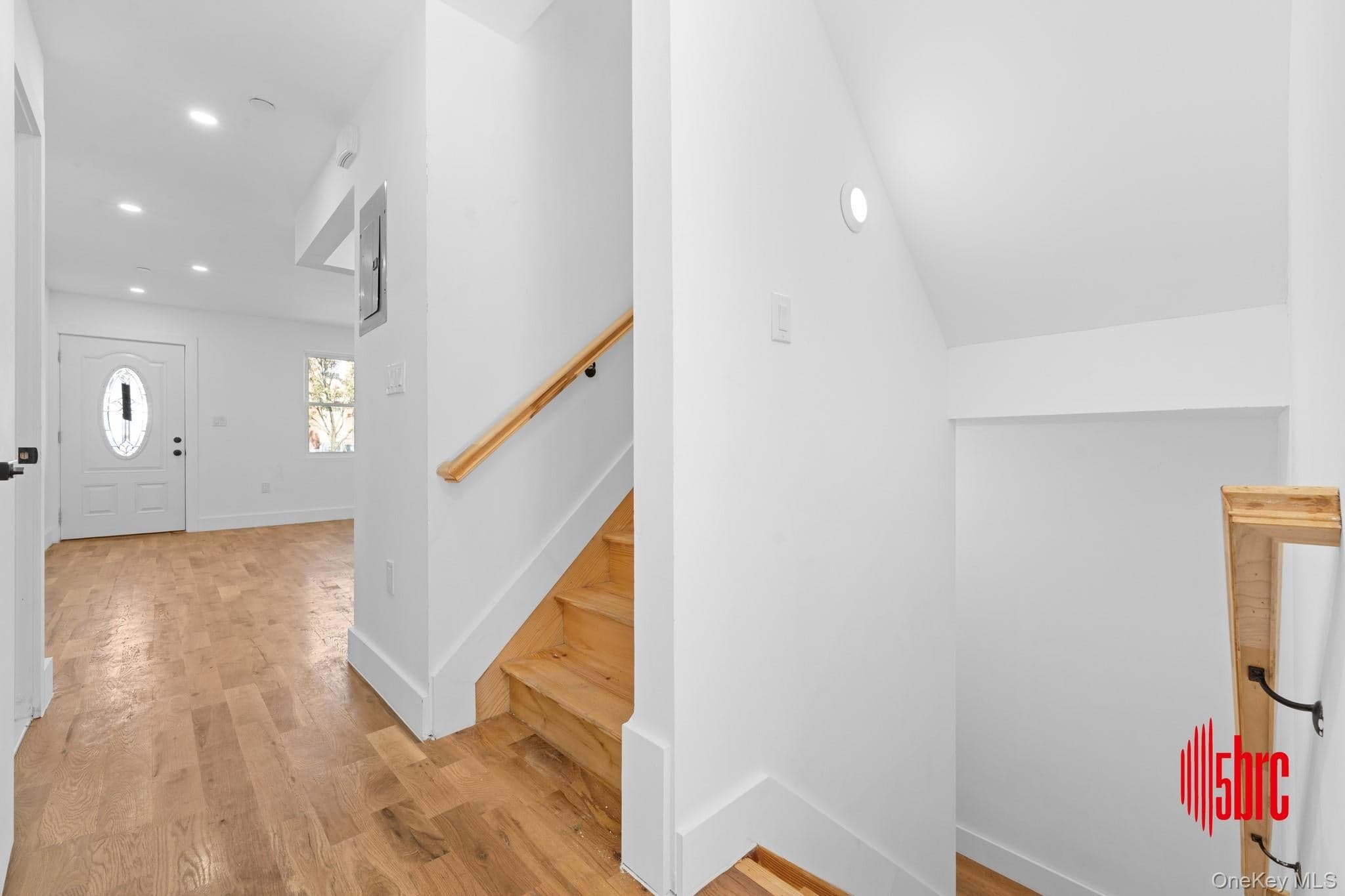 1116 Blake Avenue thumbnail 25