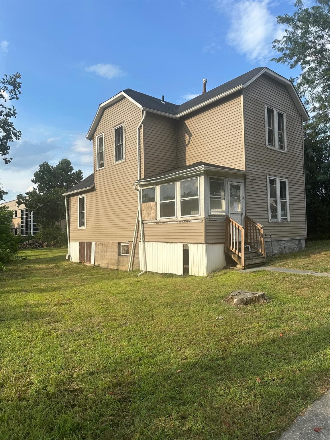 20 Columbia Street photo 1