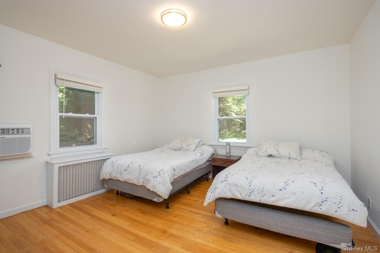 8 Deforest Avenue thumbnail 10