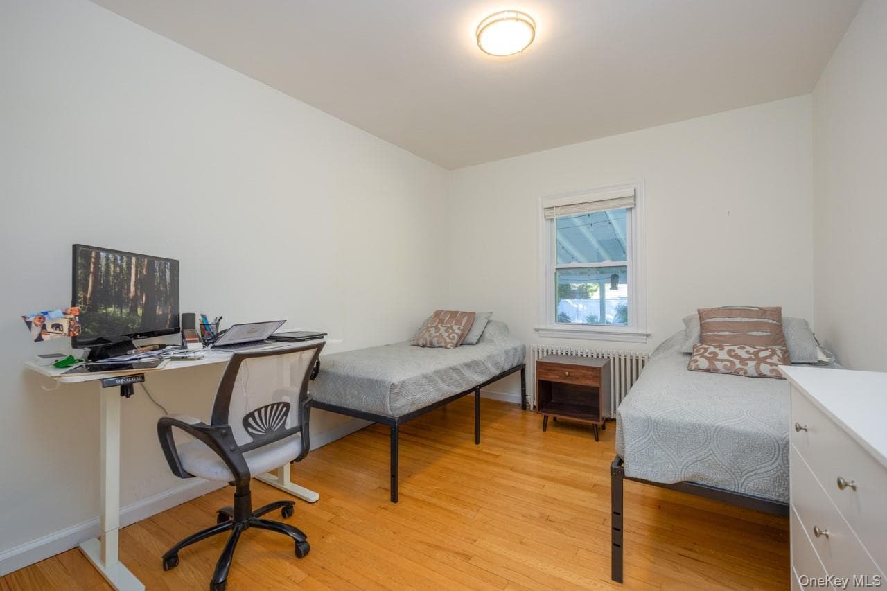 8 Deforest Avenue thumbnail 12