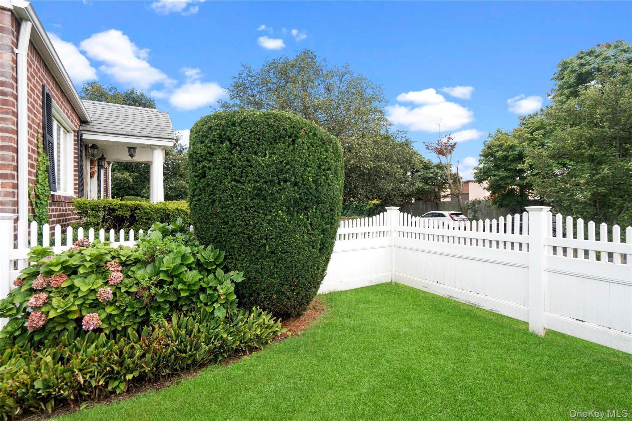 466 Croyden Road thumbnail 17