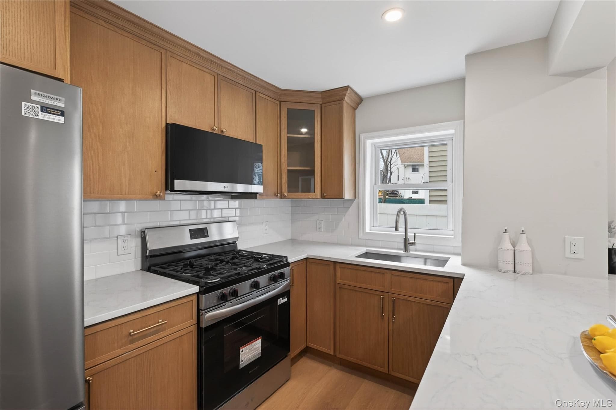81 Potter Avenue thumbnail 9