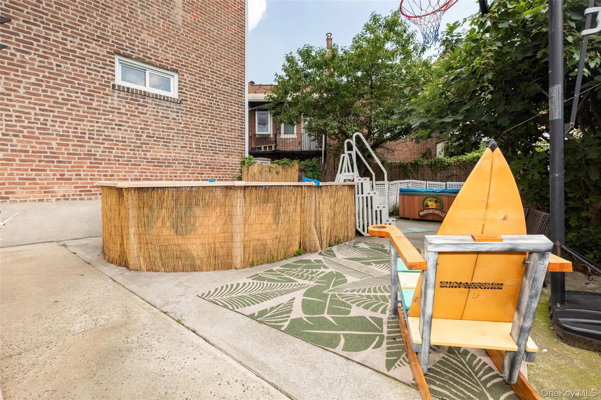 2036 Hobart Avenue thumbnail 20