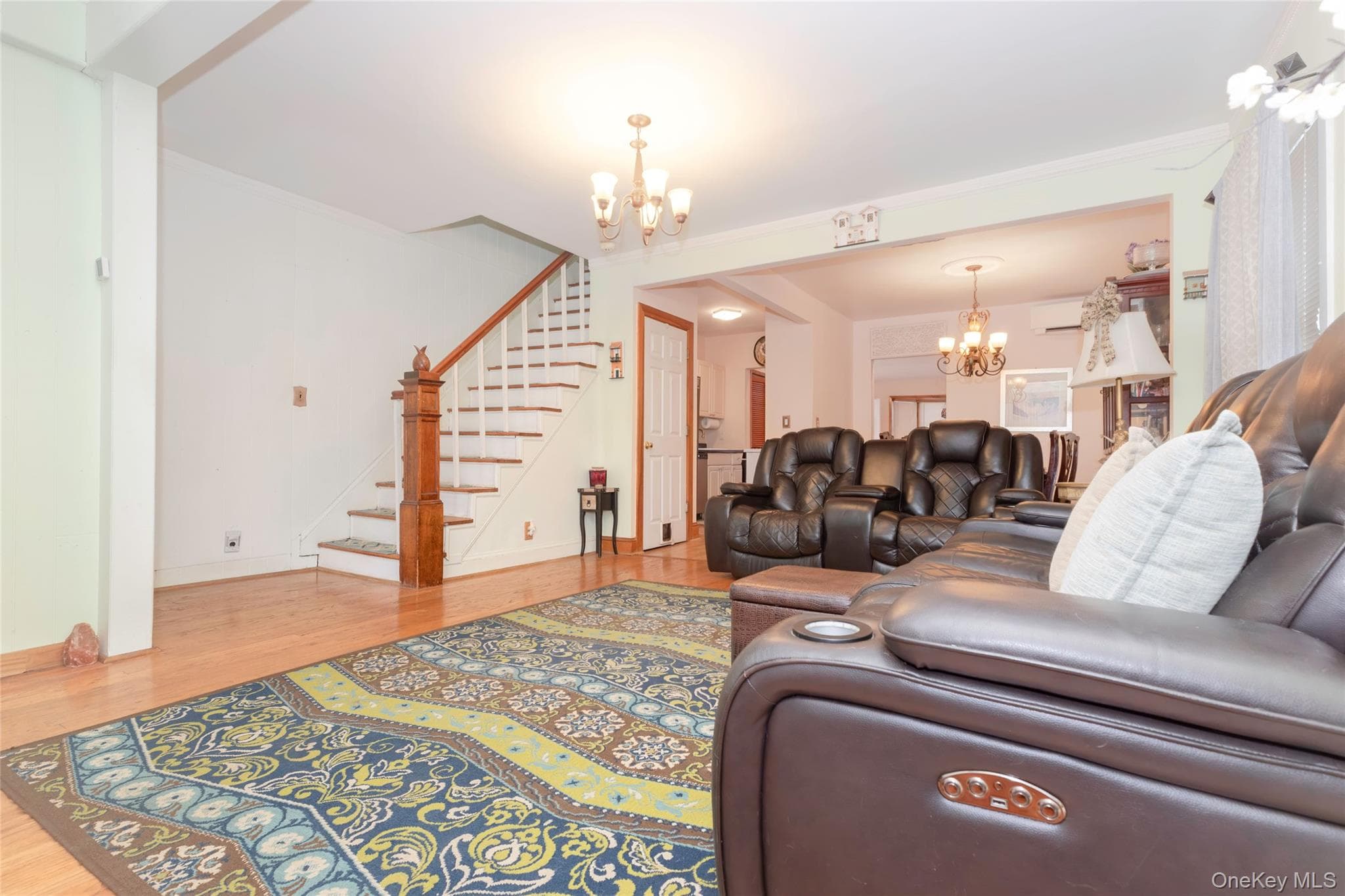 2036 Hobart Avenue thumbnail 9