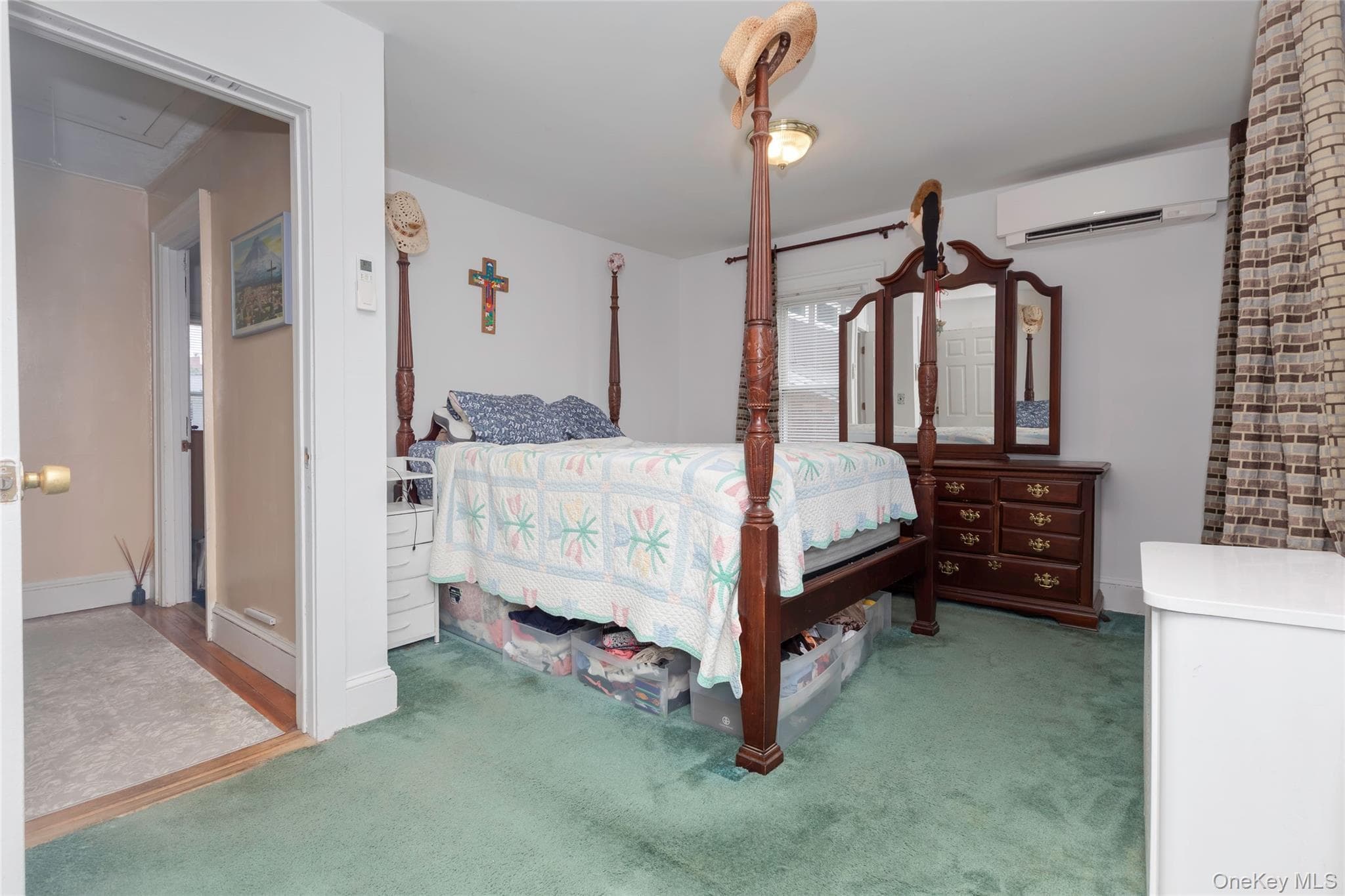 2036 Hobart Avenue thumbnail 14