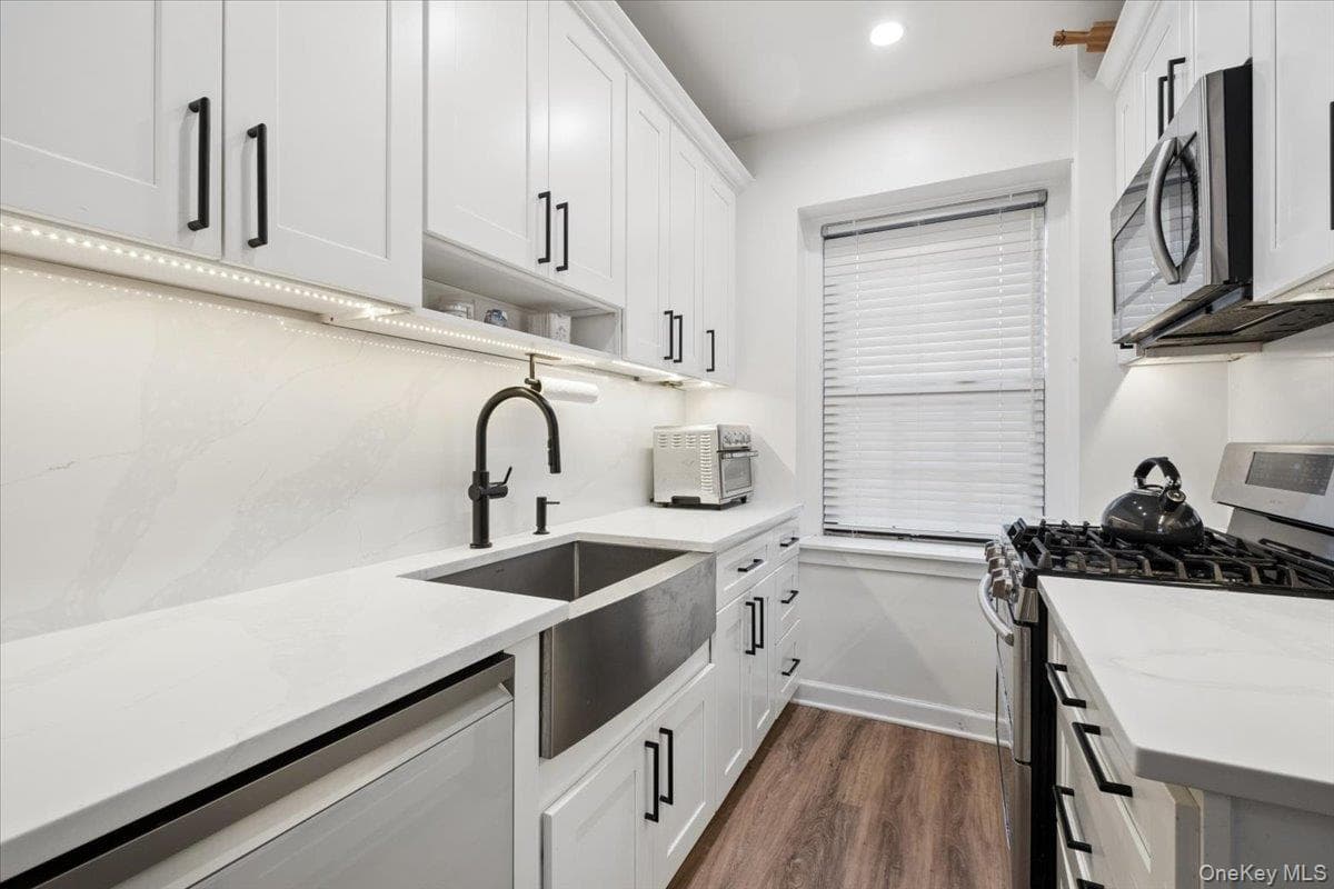 178 Garth Road Unit: TL, Scarsdale