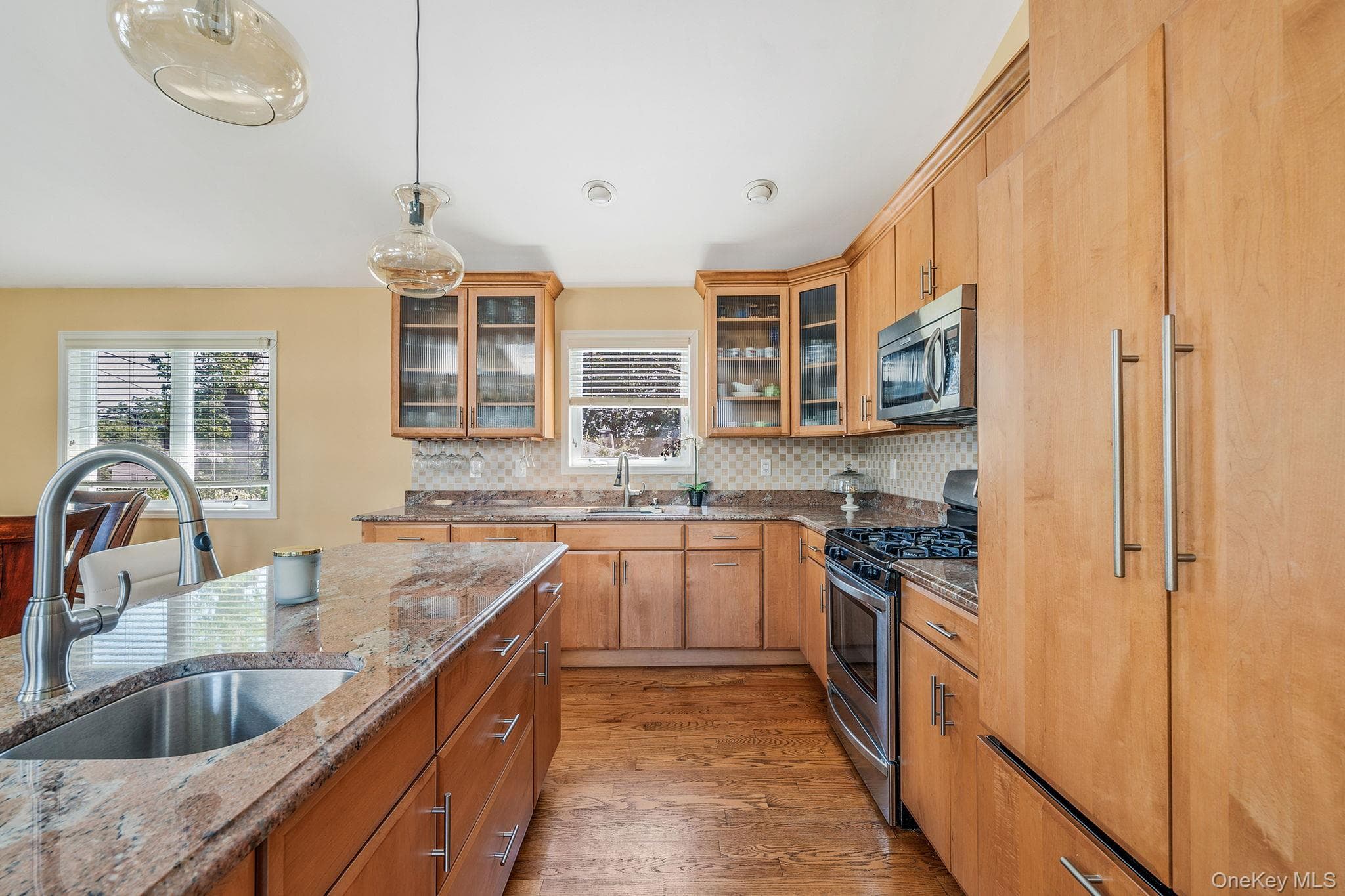 540 Scudder Avenue thumbnail 7