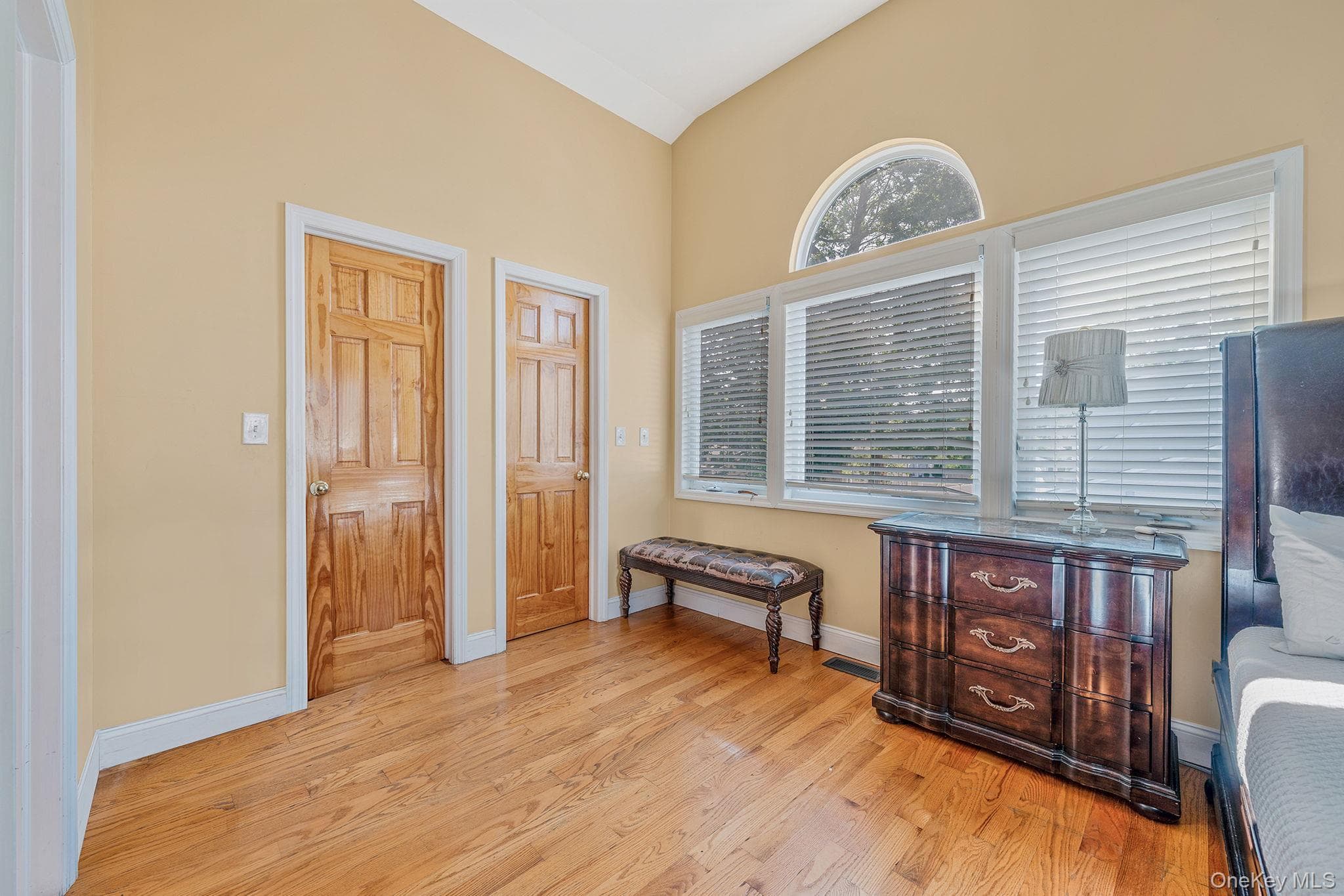 540 Scudder Avenue thumbnail 17
