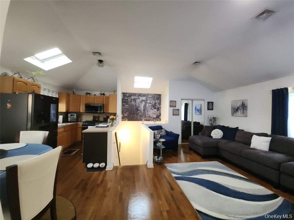 101 Longstreet Avenue thumbnail 21