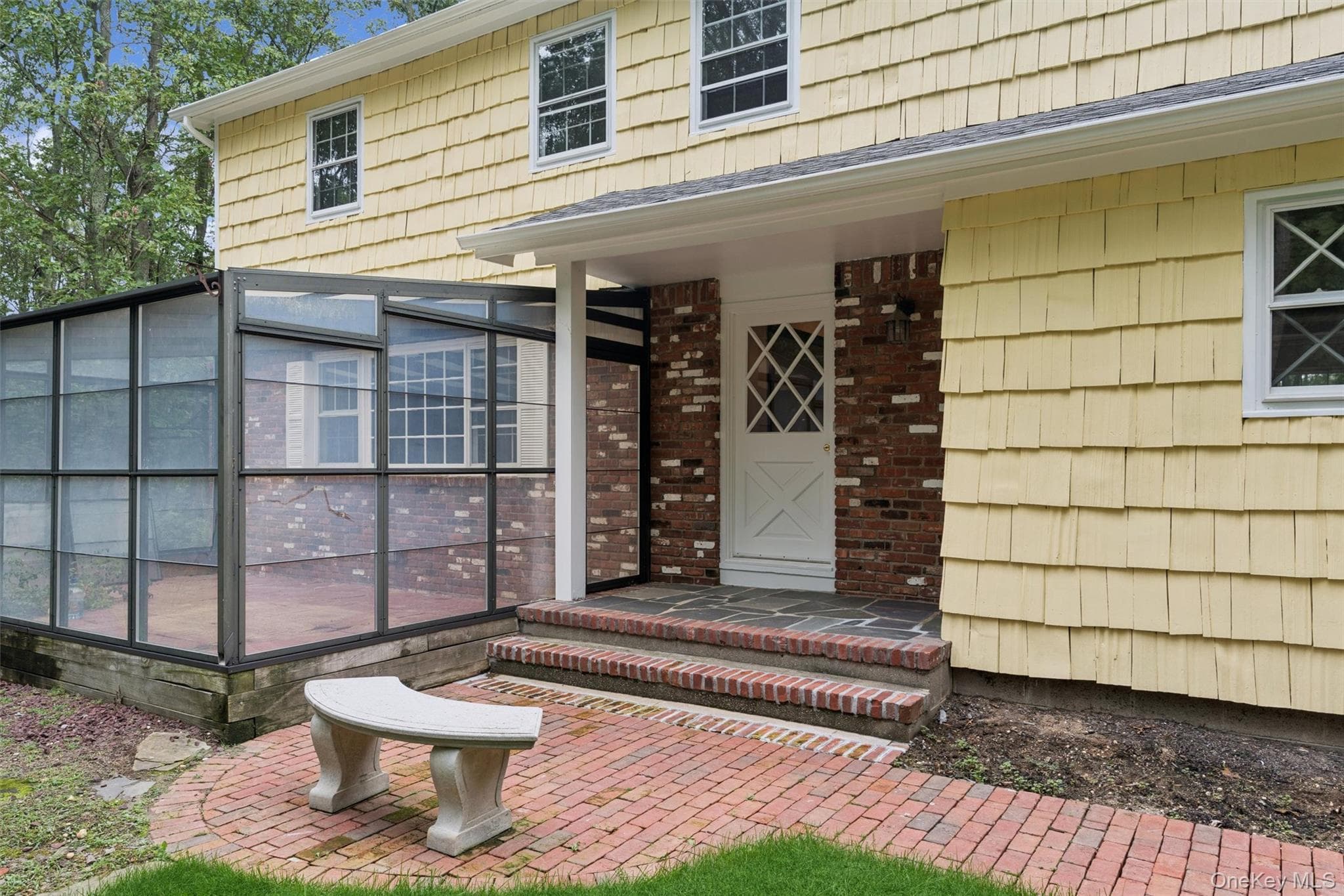614 Twin Hills Court thumbnail 5