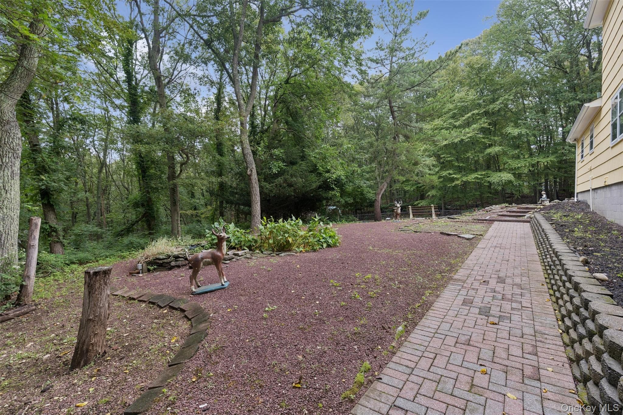 614 Twin Hills Court thumbnail 38