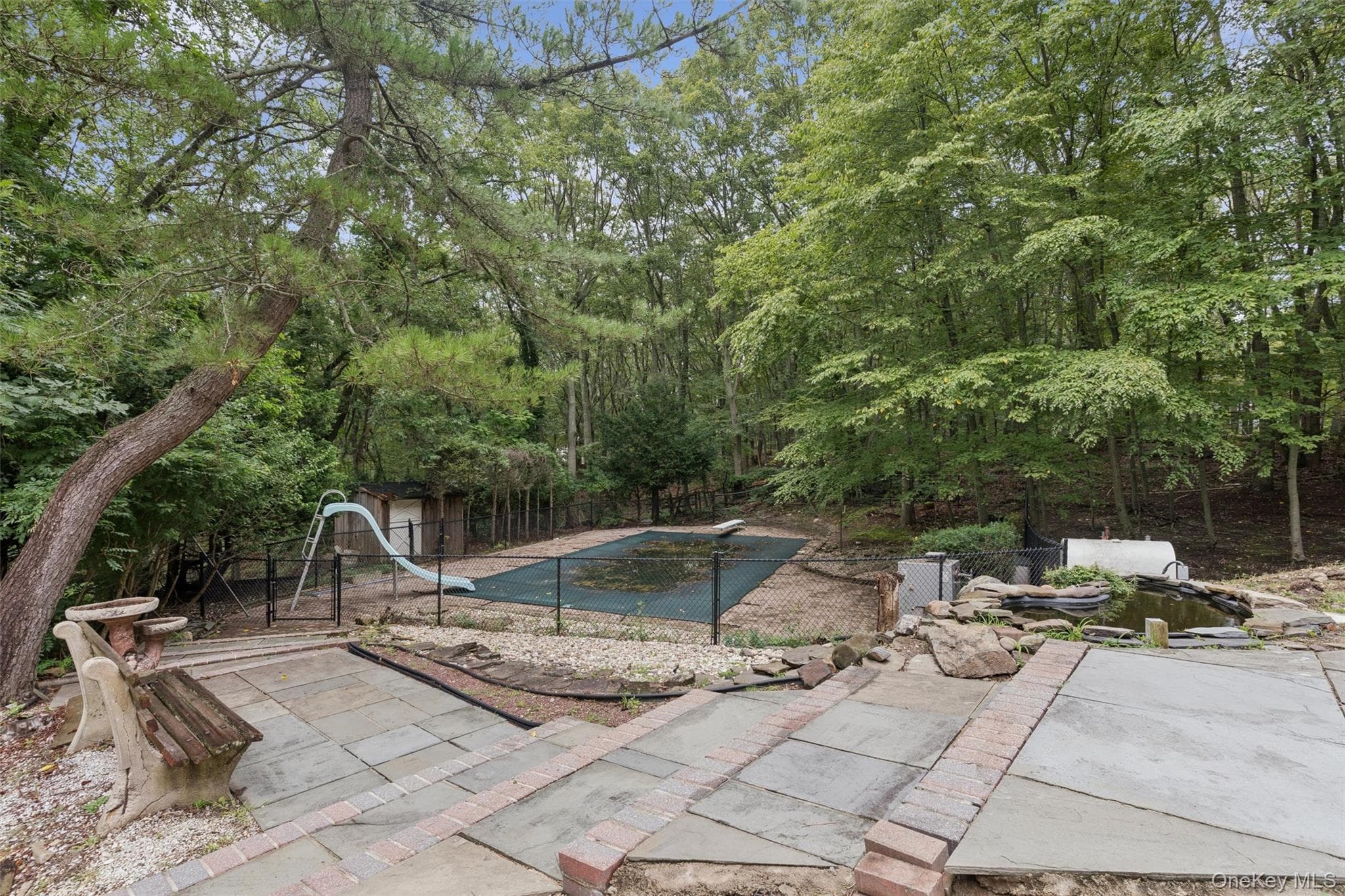 614 Twin Hills Court thumbnail 34