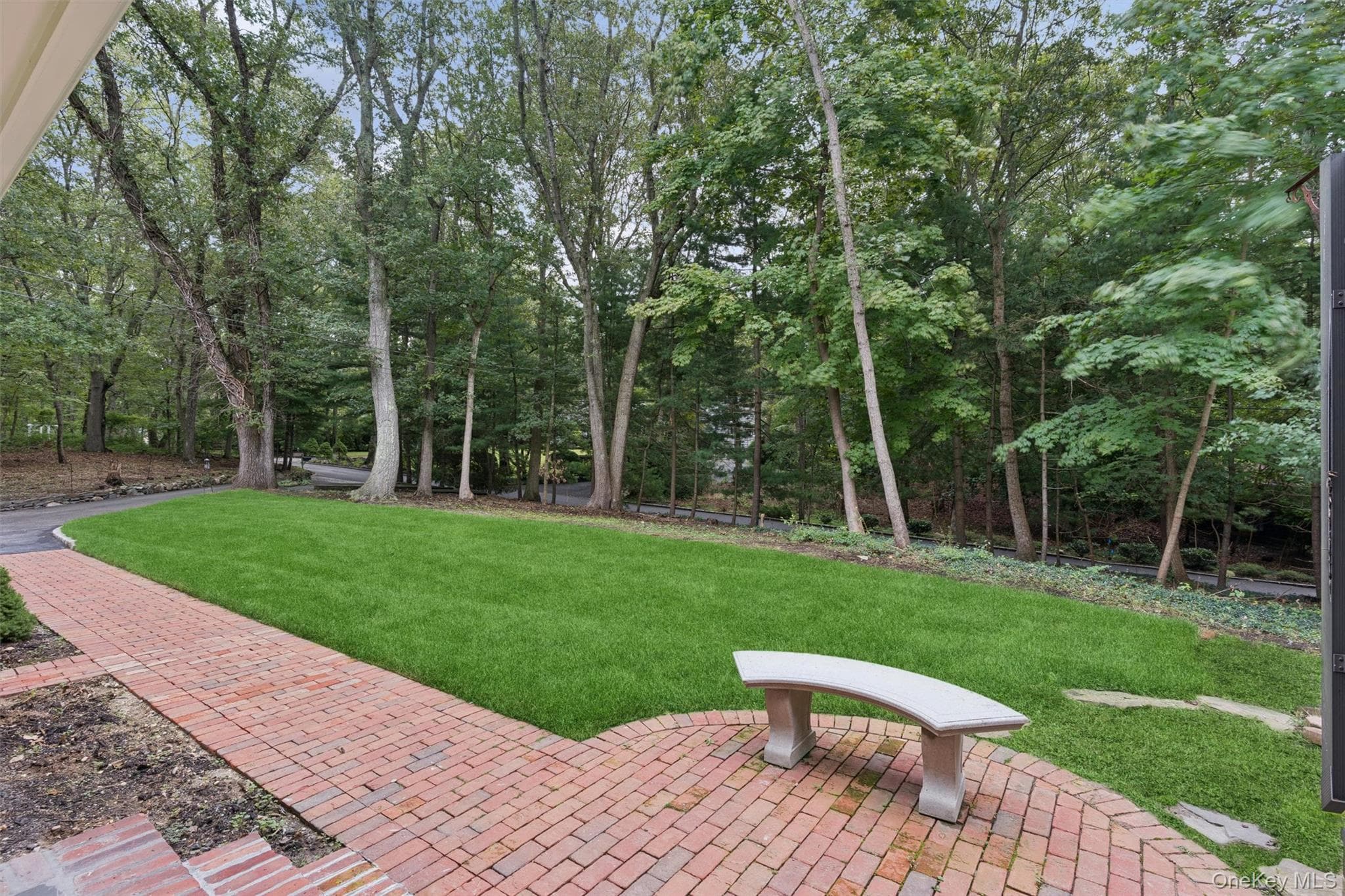 614 Twin Hills Court thumbnail 39