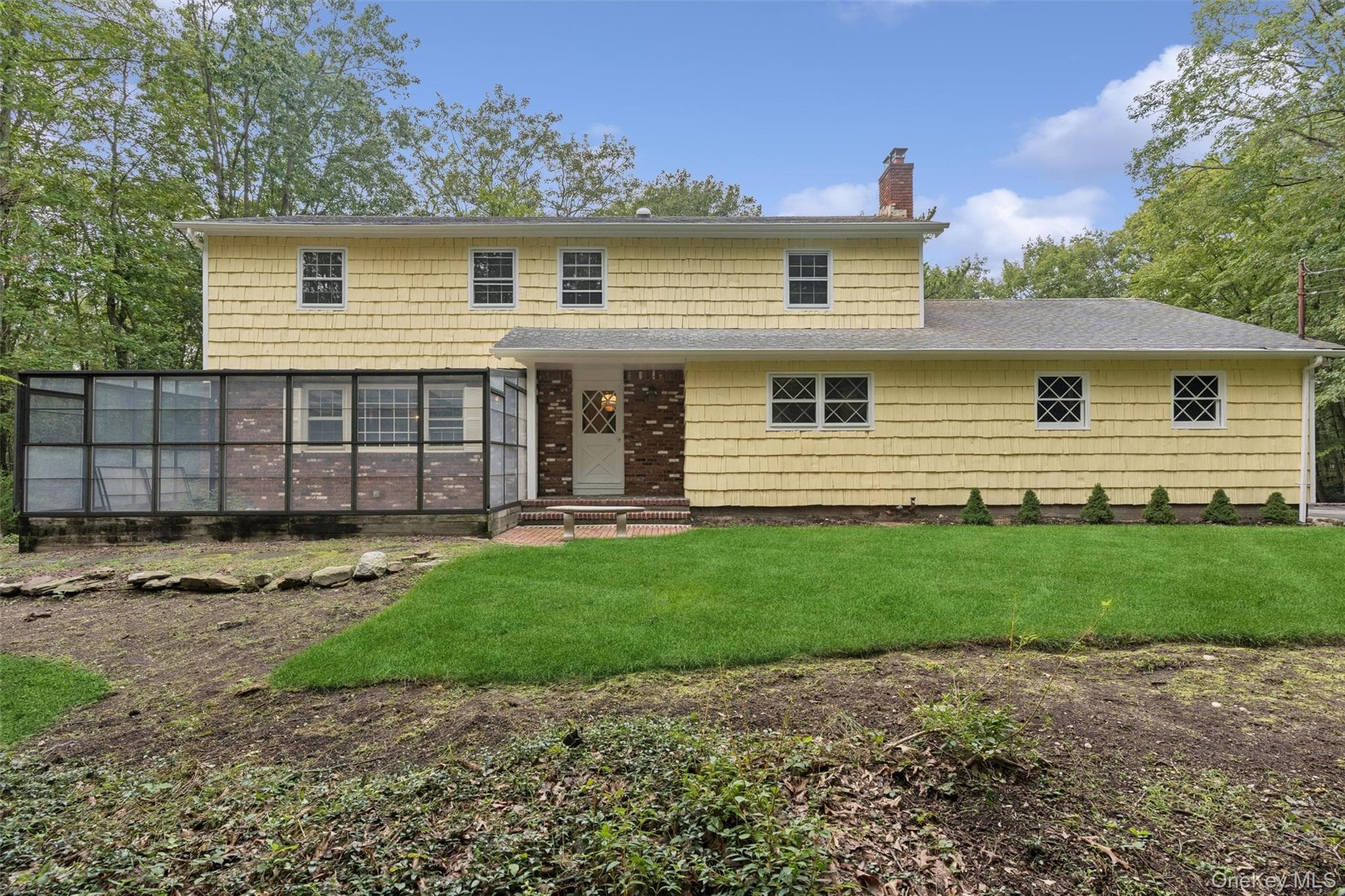 614 Twin Hills Court thumbnail 3