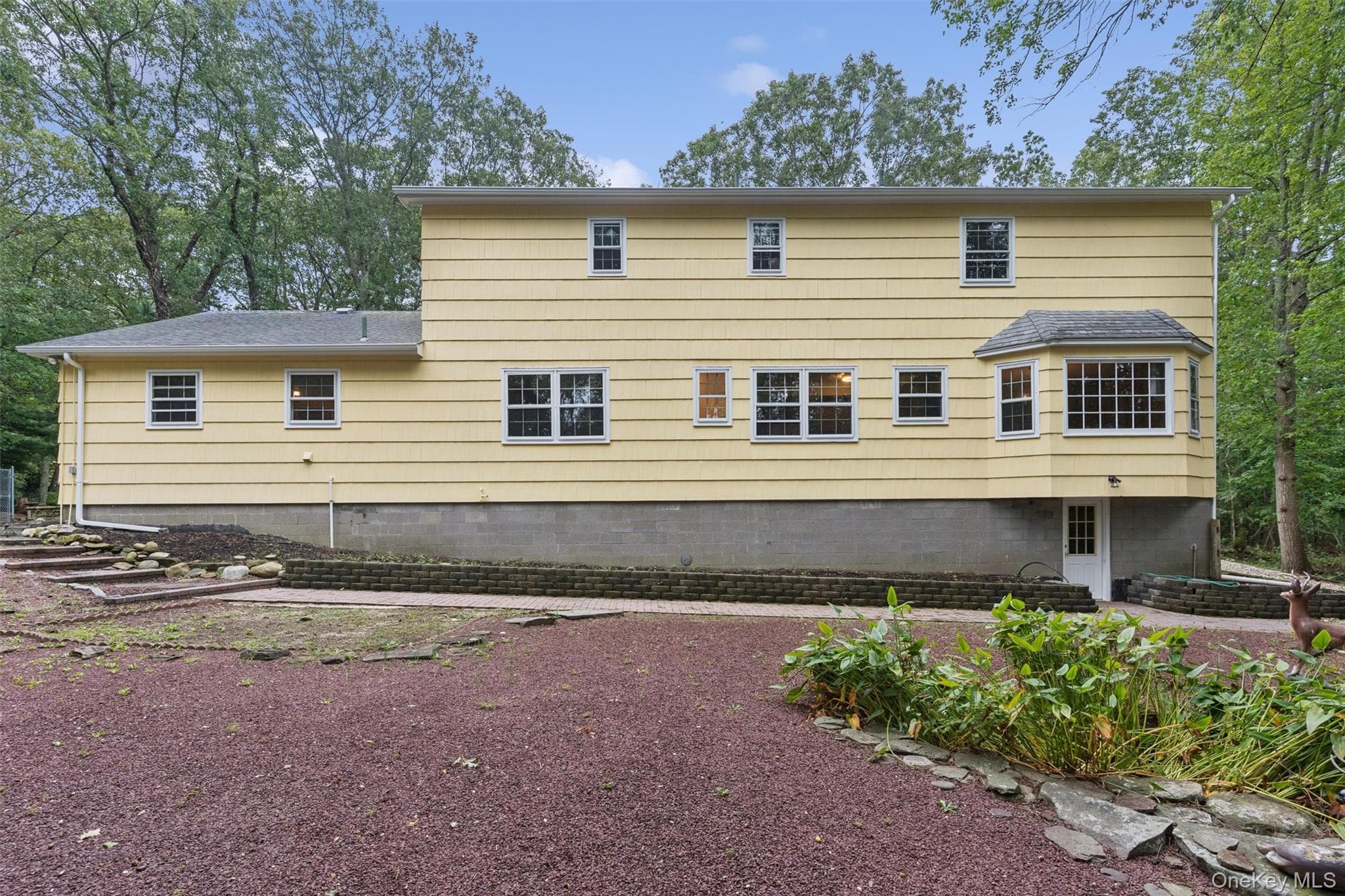 614 Twin Hills Court thumbnail 32