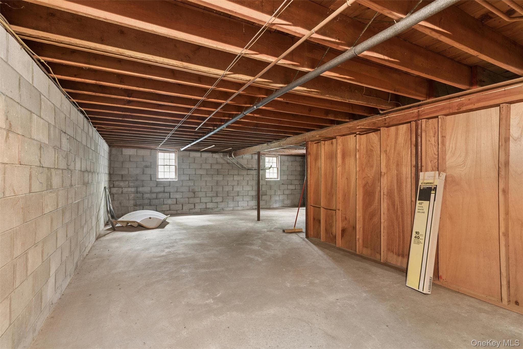 614 Twin Hills Court thumbnail 41