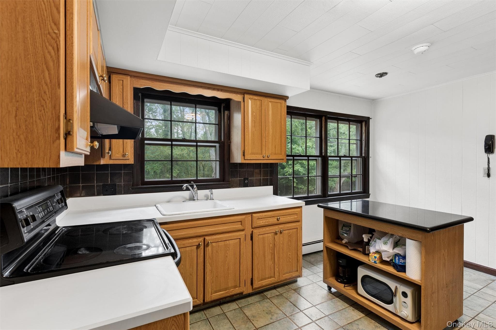 614 Twin Hills Court thumbnail 11