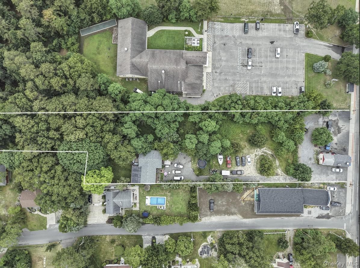 669 Flanders Road thumbnail 9
