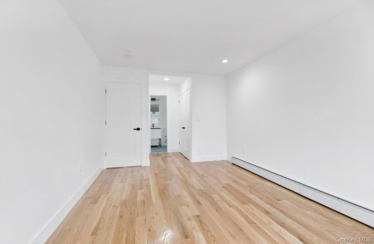 72-31 Hillmeyer Avenue thumbnail 3