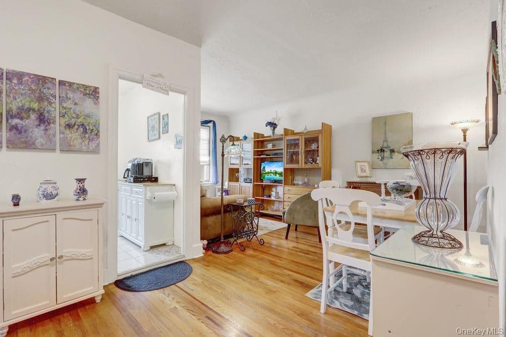141 Woodmere Boulevard Unit: 6E thumbnail 4