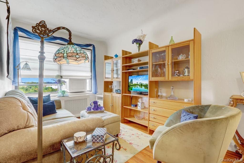 141 Woodmere Boulevard Unit: 6E thumbnail 8