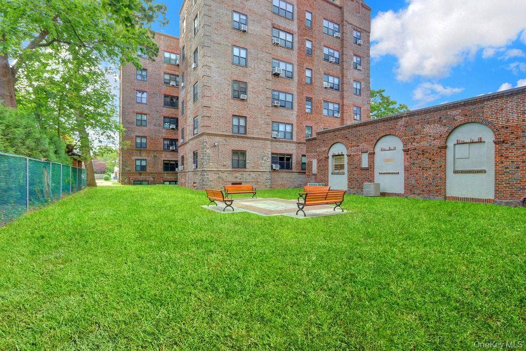 141 Woodmere Boulevard Unit: 6E thumbnail 20