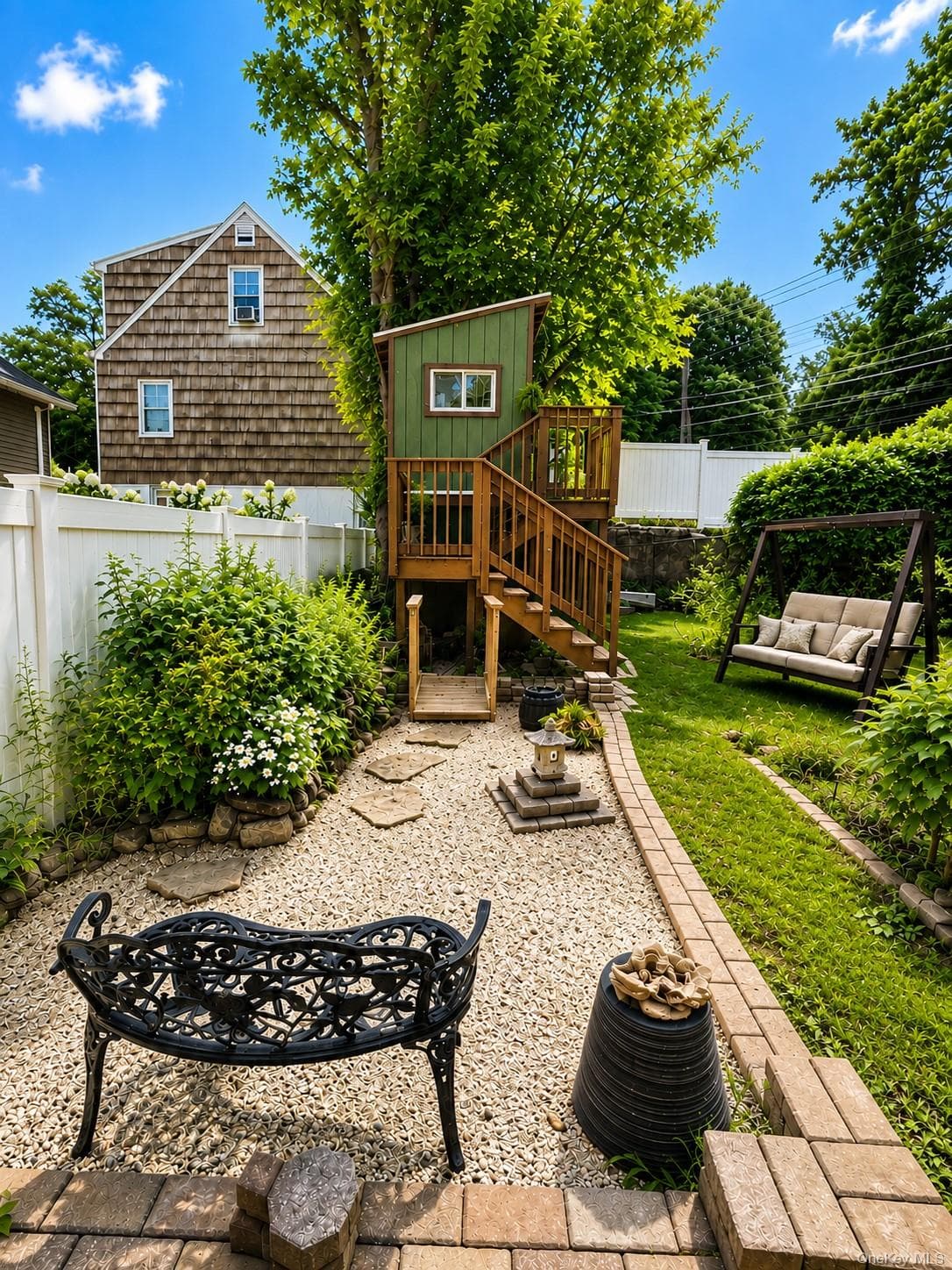 145 Lincoln Avenue thumbnail 24