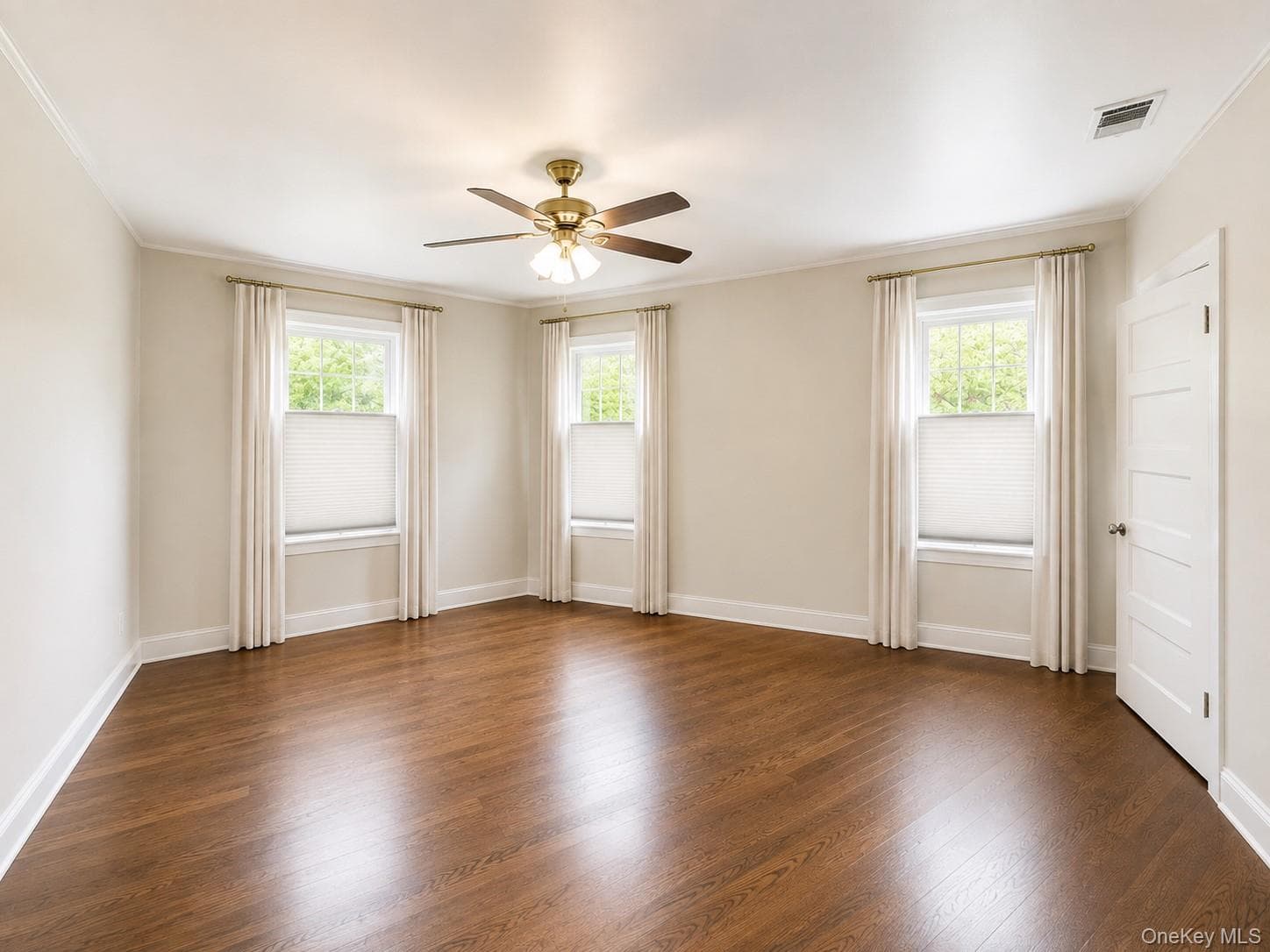 145 Lincoln Avenue thumbnail 13