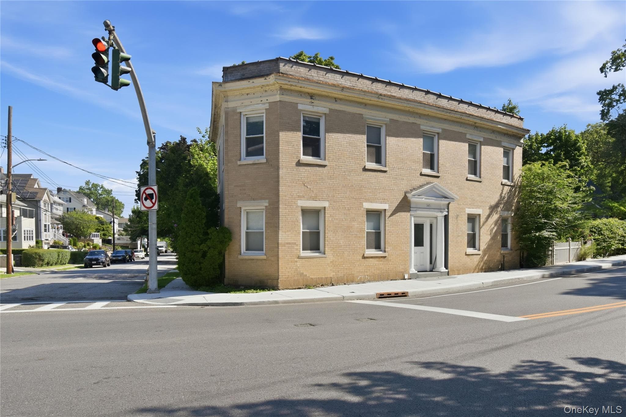 145 Lincoln Avenue thumbnail 30