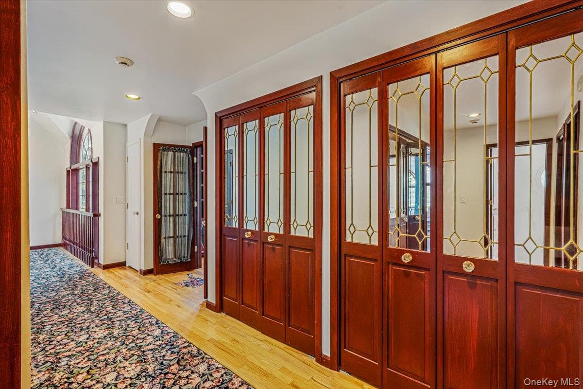86 Dorchester Drive thumbnail 22