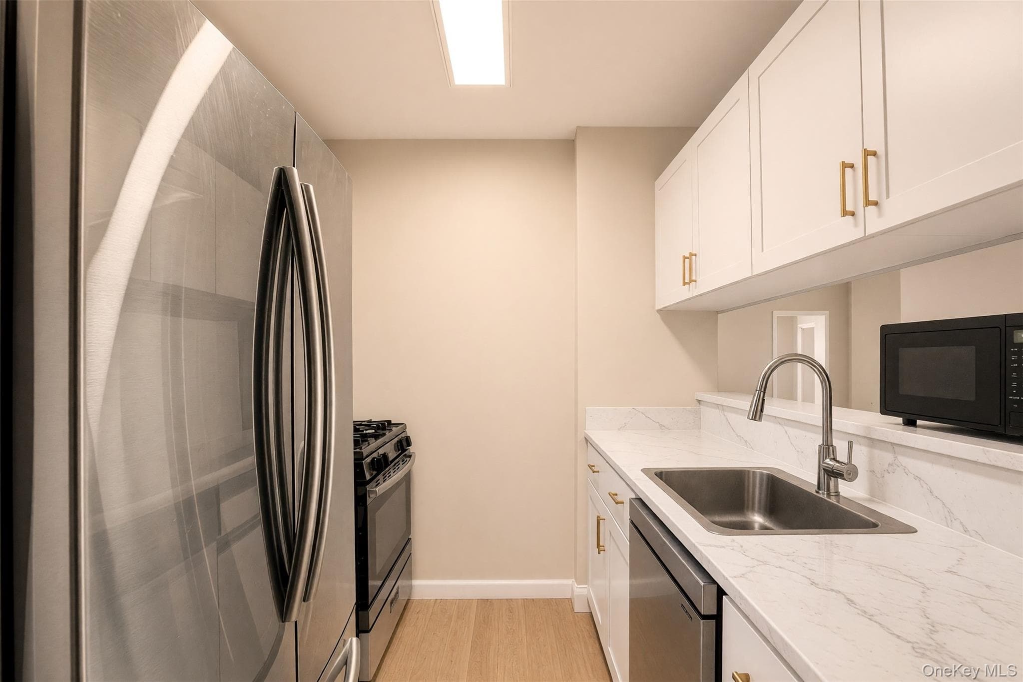 219 Admiral Lane Unit: 2219H thumbnail 4