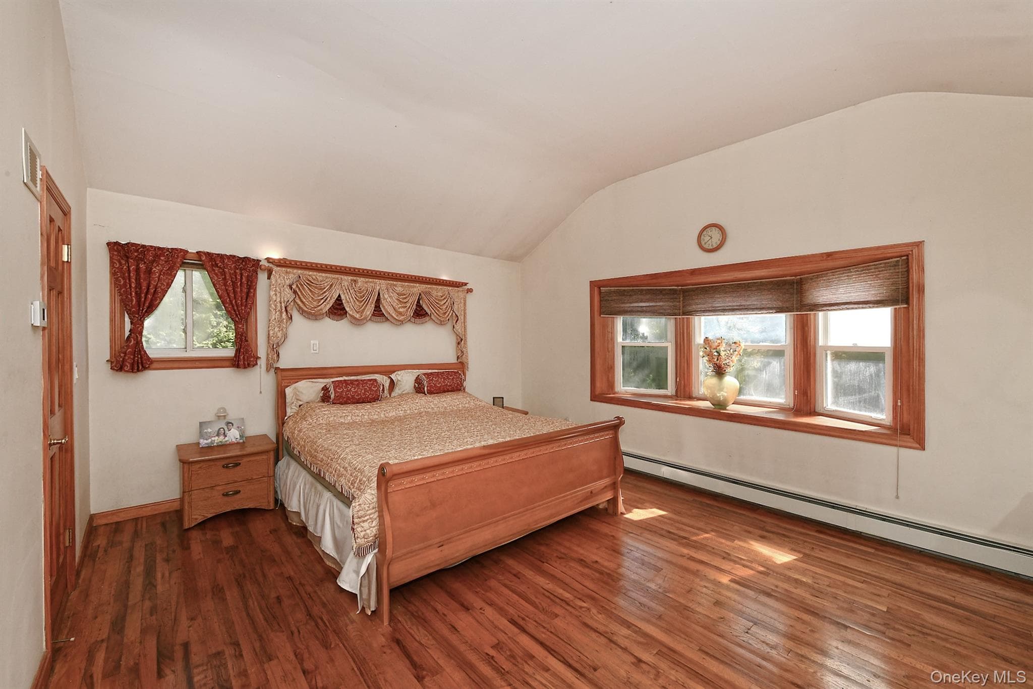 4 Village Hill Drive thumbnail 16