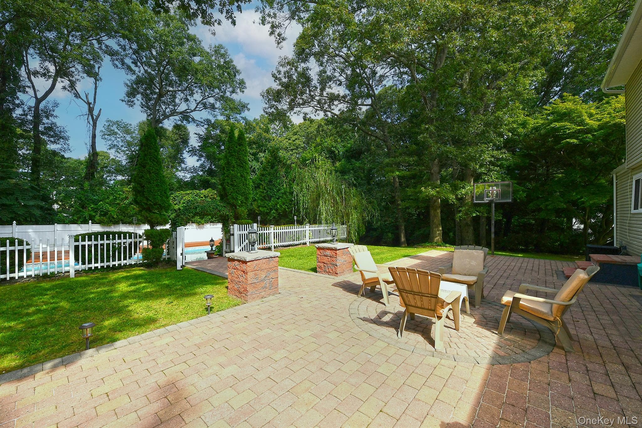 4 Village Hill Drive thumbnail 31