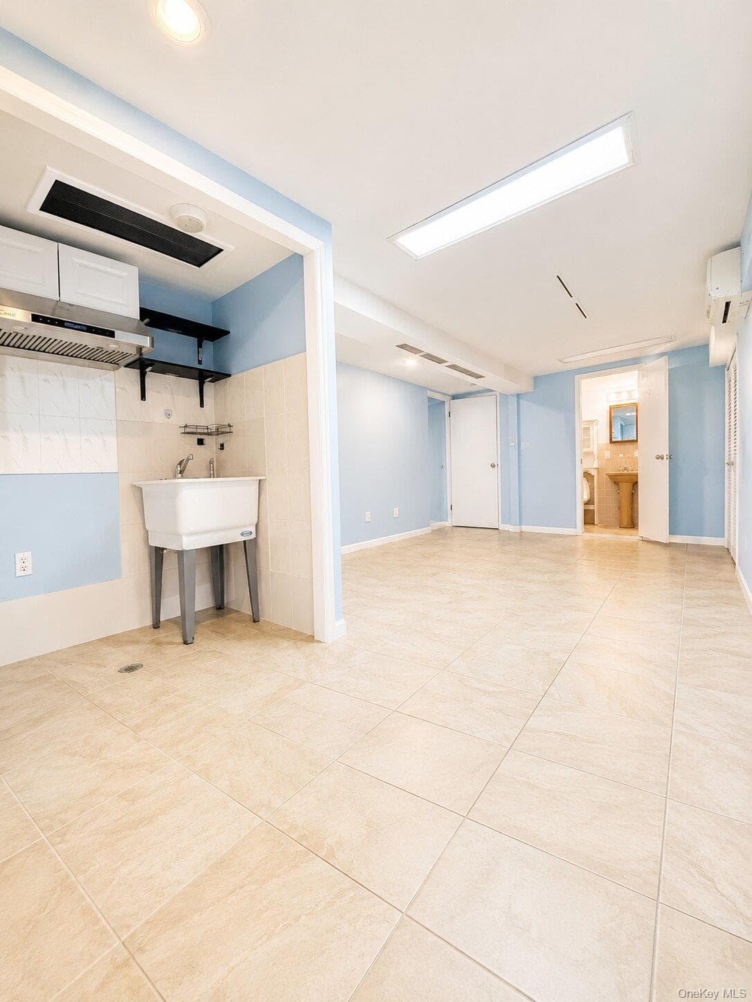 2130 Batchelder Street thumbnail 13
