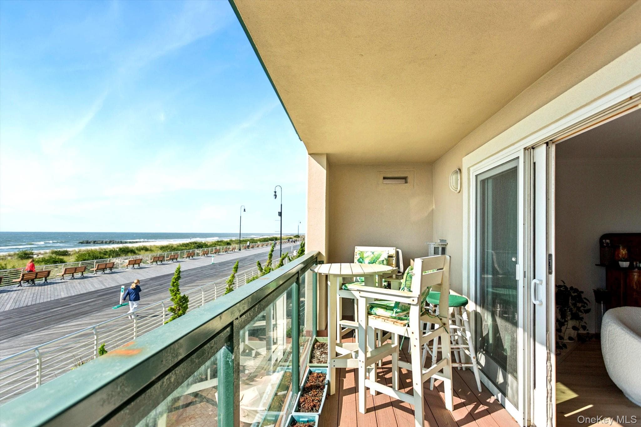412 Oceanfront thumbnail 7