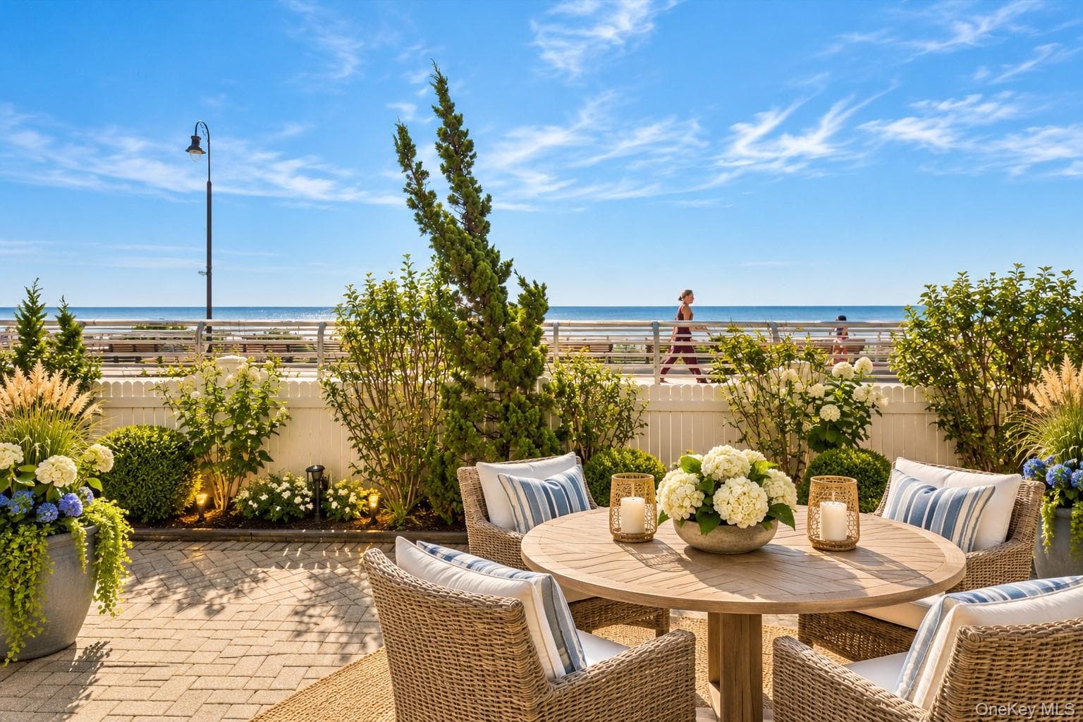 412 Oceanfront thumbnail 18