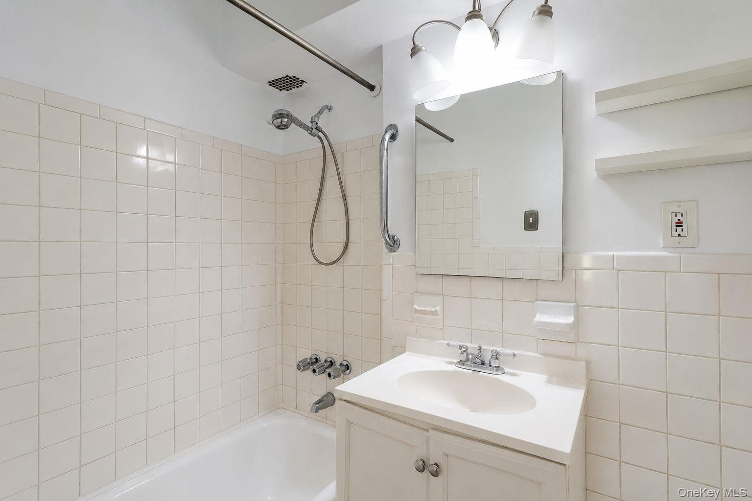 59-30 108th Street Unit: 5G thumbnail 32